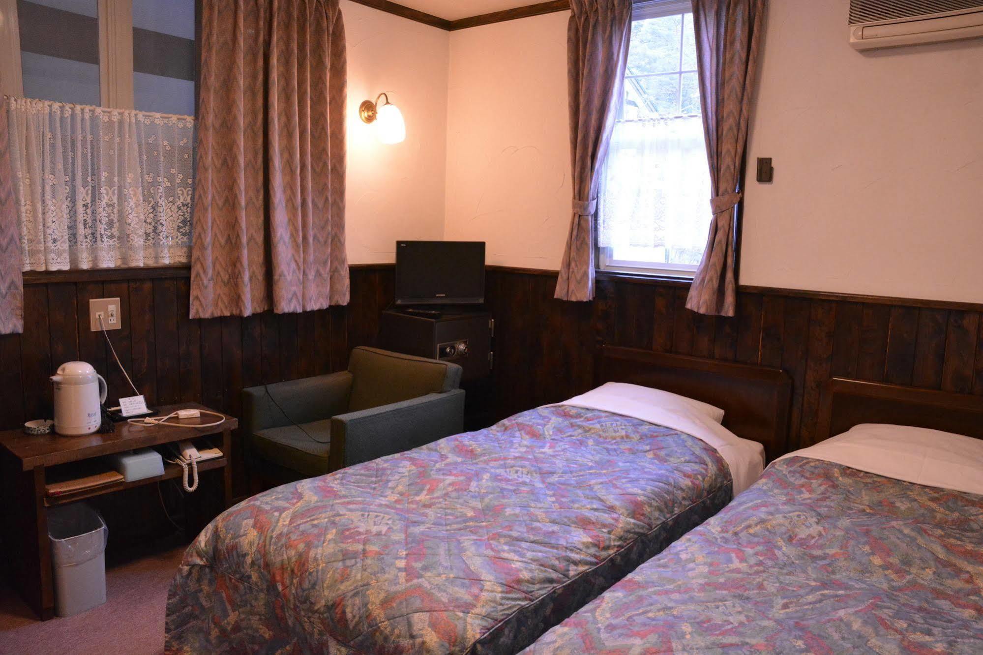 Hotel Sejour Mint In Hakuba Dış mekan fotoğraf